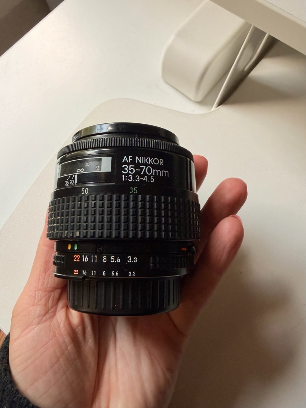 Nikon AF NIKKOR 35-70mm f/3.3-4.5 Zoom Lens Nikon F Mount Auto/Manual